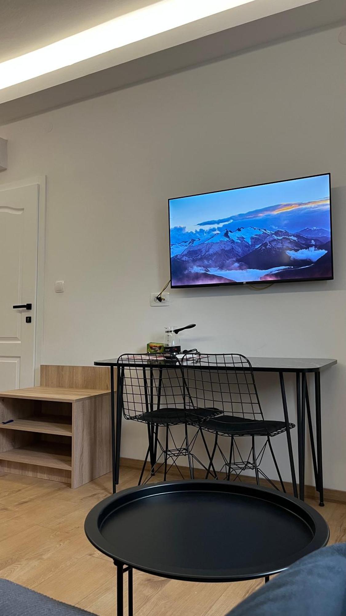 Olive Centre Apartment Скопие Екстериор снимка